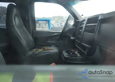 2003 GMC Savana Standard from USA, damaged, VIN 1GTHG39U431179048